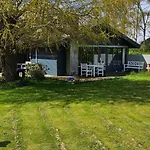 Bo I Vandkanten Pa Avernako Сasa de vacaciones *