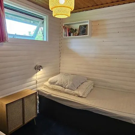 Vakantiehuis Bo I Vandkanten Pa Avernako