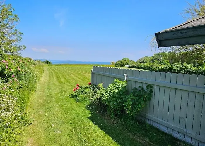 Ferienhaus Bo I Vandkanten Pa Avernako